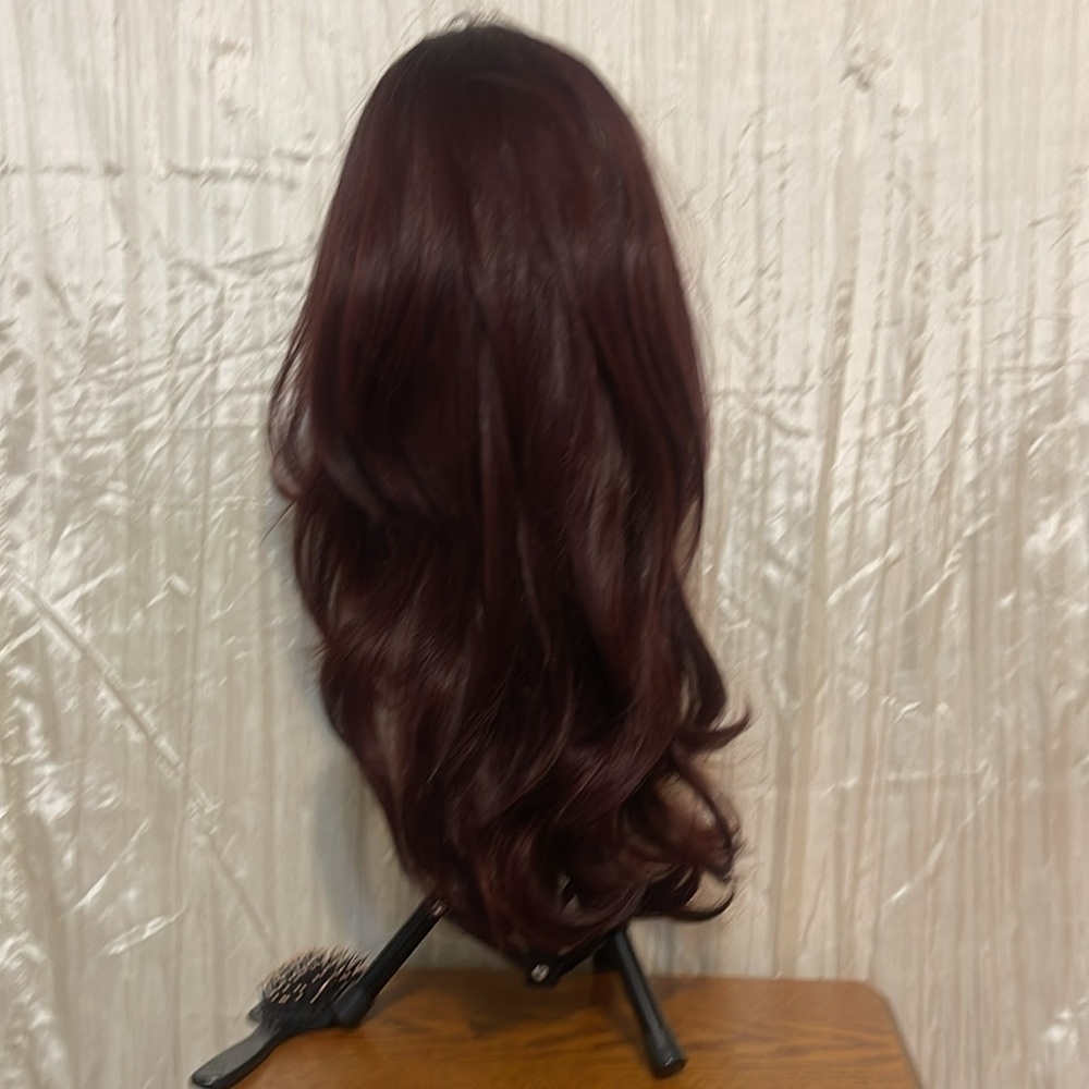 Long maroon and black hombre wig with bangs super long new with tags beautiful - Picture 5 of 7